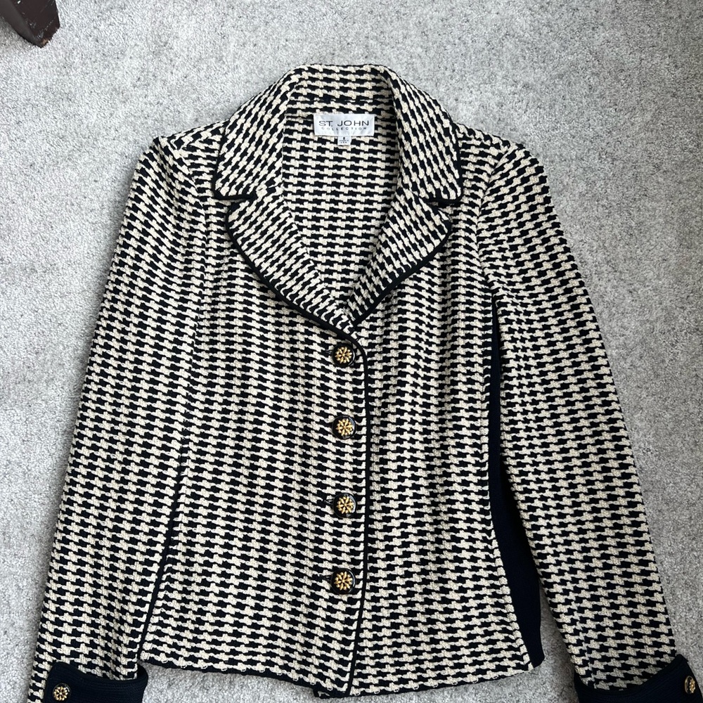 St John jacket size 8